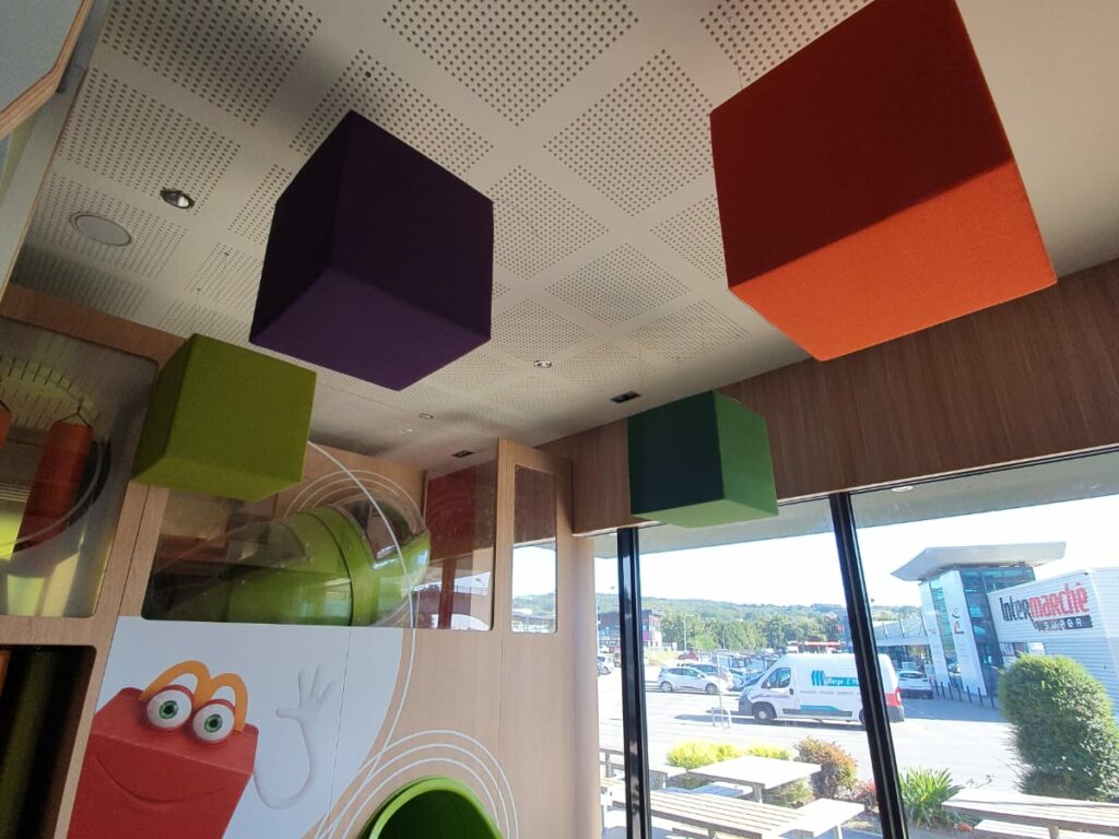 Mc Donald's Gyptone/ cube Texaa acoustique